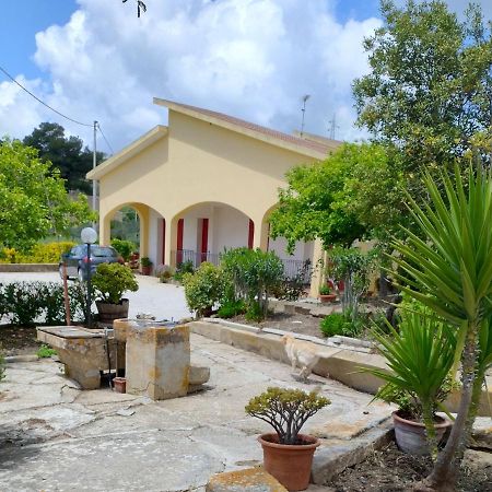 Villa Lada Santa Ninfa Esterno foto